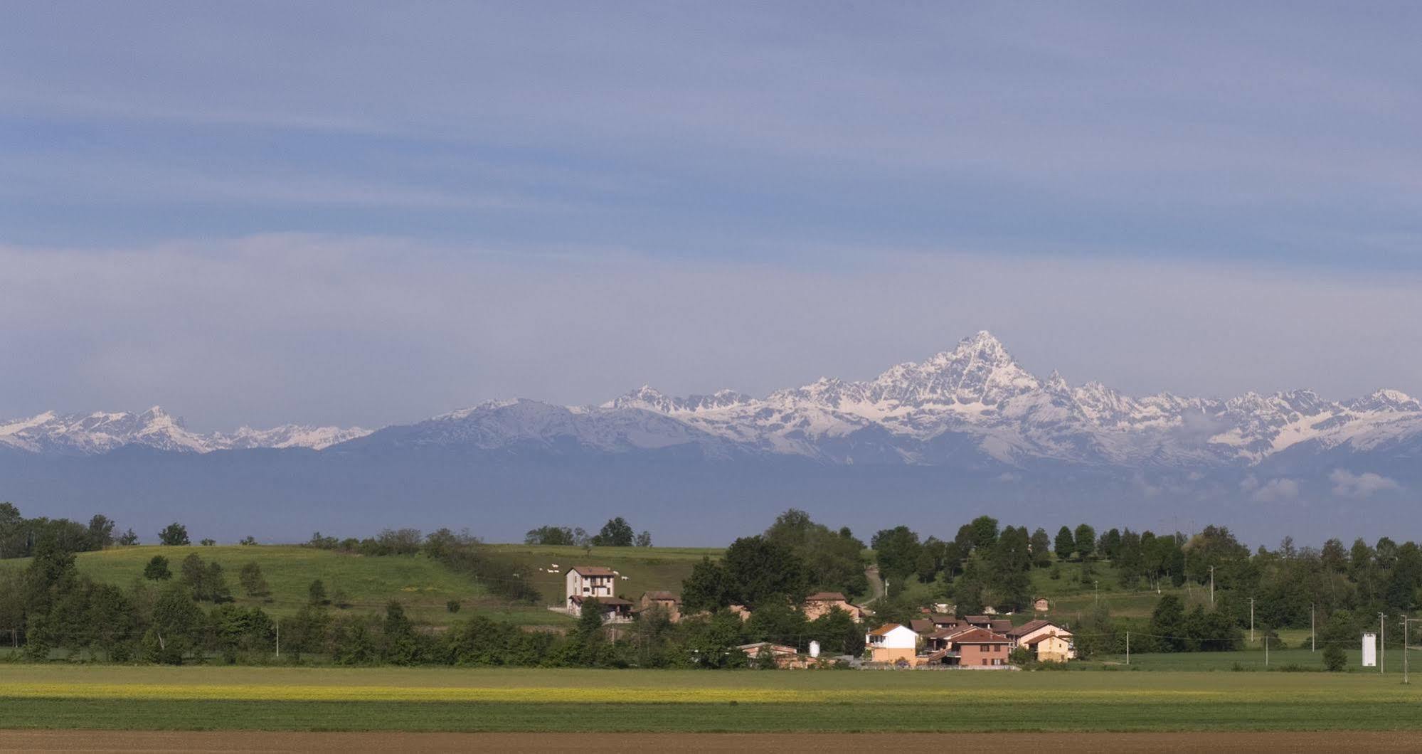 B&B Hotel Cherasco Langhe Bagian luar foto